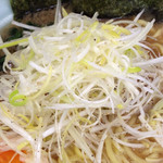 横浜ラーメン　味王 - 2015.1
            ネギラーメンのネギはこんな感じです！