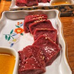 和牛一頭買い 焼肉ホルモン黒野 - 