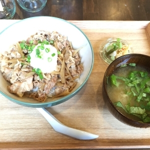 おうちごはん K36 オウチゴハン コザル 額住宅前 定食 食堂 食べログ