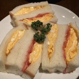 コーヒーショップ ヤマモト_1