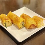 函館麺屋 ゆうみん - 玉子焼きの薄皮で巻かれた、オリジナル春巻き