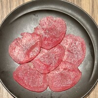 焼肉 それいけ精香園 - タン