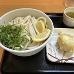 たも屋 - ◆ぶっかけ冷2玉 450円
◆半熟卵130円