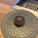 燒肉Ushigoro 銀座店 - ユッケ普段食べませんがこれは美味しかったです！