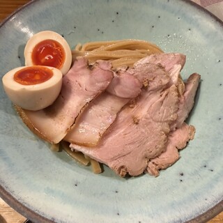 いかれたヌードル フィッシュトンズ_1