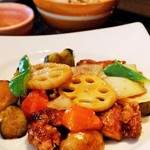 大戸屋 - 料理写真:鶏と野菜の黒酢あん定食