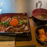 炭火焼肉 莉松苑 - 