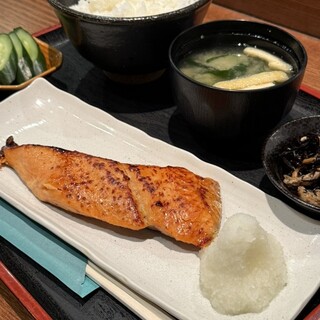 旬菜魚 味家_1