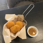 バーガー カフェ ミノミノ - 国産鶏肉チキンナゲット