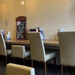 アオイ - 店内、カウンター席