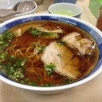 三井食堂 - チャーシュー2枚の醤油ラーメン