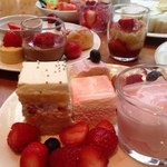 アロマーズ - 2014年2月の苺デザートビュッフェ