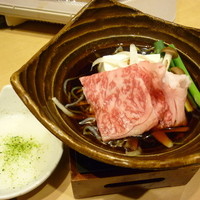 豆富料理と吟醸せいろ蒸し 八かく庵 大阪ステーションシティ店 - すき焼き（一人鍋）