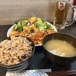 美味団欒 はらにわ小町 - チキンプレート1,100円　アンチョビトマトクリーム