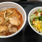 なか卯 - 料理写真:親子丼ごはん小盛り430円+サラダ200円