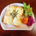 ポールスター珈琲 - きのこと明太子のクロックムッシュ