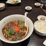 中華ダイニングザイロン - 麻婆らーめんのセット