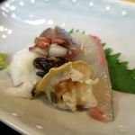 漁師居酒屋 楓 - 漁師の日替わ定食の刺身