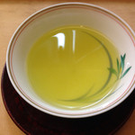 かみその - 締めの緑茶は 香蘭社の湯呑みで