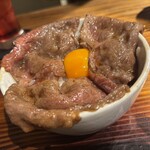 炭火焼肉衛門 - 