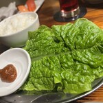 炭火焼肉衛門 - 