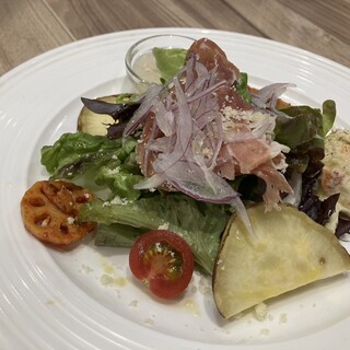 カンパーニュ クチーナ&バール_0