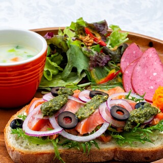 サクラ テーブル_2