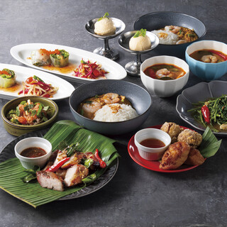 タイの人気料理を集めたコースは2種類！パーティーにぴったり。