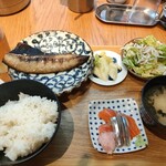 魚とワインはなたれThe Fishand Oysters - 