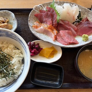 勝浦港 市場食堂 勝喰_0