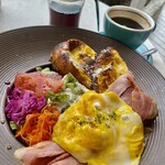 ザ・カリフ キッチン オキナワ - モーニングフレンチトースト@1,628
+ドリンクせっと@275…ホットコーヒー