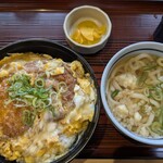 うちだ屋 - 料理写真:◆カツ丼 890円 + 小うどん 100円