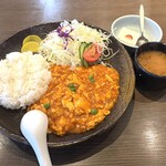 中華飯店　靉龍 - ランチ：海老と卵のチリソース