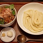 手打ちうどん　 いしづか - 牛肉つけ汁(中) 