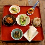 スパイスと創作料理 この一杯のために。 - このいちばんざーい!盛り