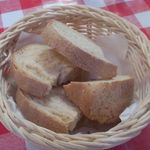 ロマーニャ - 食べ放題の全粒粉自家製パン
