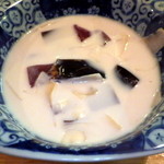 菜根譚 北海道中華 - アサイーと亀ゼリー入り杏仁ミルク