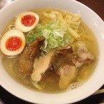 彩色ラーメン きんせい総本家 夢風 - 燻製鶏塩ラーメン
