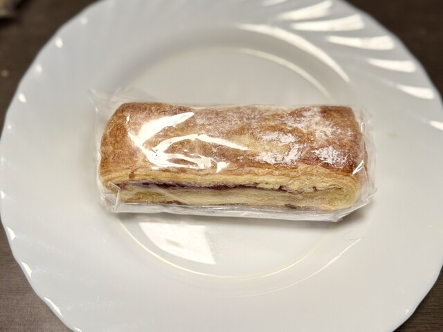 ベーカリー チロル - ちはら台/パン | 食べログ