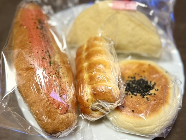 ベーカリー チロル - ちはら台/パン | 食べログ