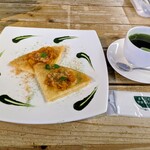 オープンカフェ まるごとやまなし館