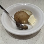 カレー屋 ボングー - つけ合わせのポテト（サラダと選択式）