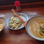 中村うどん - しょうゆうどん、春菊天、げそ天、かけうどん