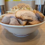 ラーメン豚山 - 料理写真: