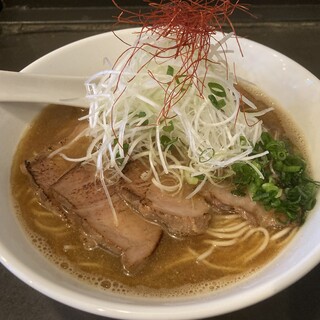 いりこらーめん銀のダルマ_0