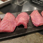 焼肉  炭聖 - 厚切タン