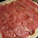 焼肉  炭聖 - 幸せの絨毯（サーロイン）