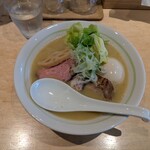 小さな野はらの木の下で - 料理写真:特製 鶏白湯らーめん
