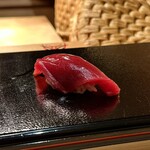 すし 良月 - 本マグロの赤身にぎり