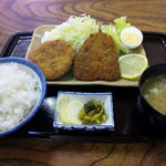 井の上 - メンチ・アジフライ定食（650円）